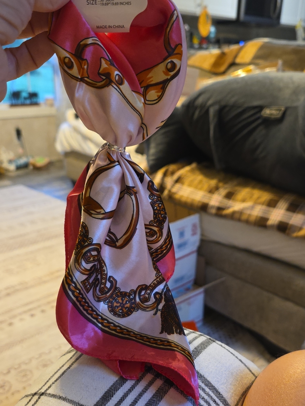 Silk-Feel Pink Chain Print Scarf